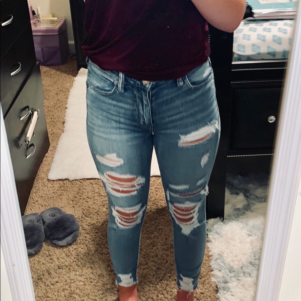 American Eagle Distressed Jeans